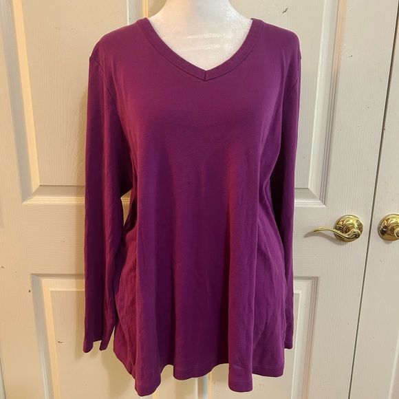 Lands’ End shaped long sleeve tee in purple, size 2X - Picture 1 of 5
